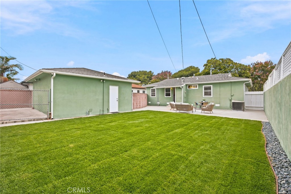 2718 Fisk Lane