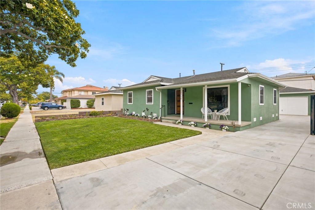 2718 Fisk Lane
