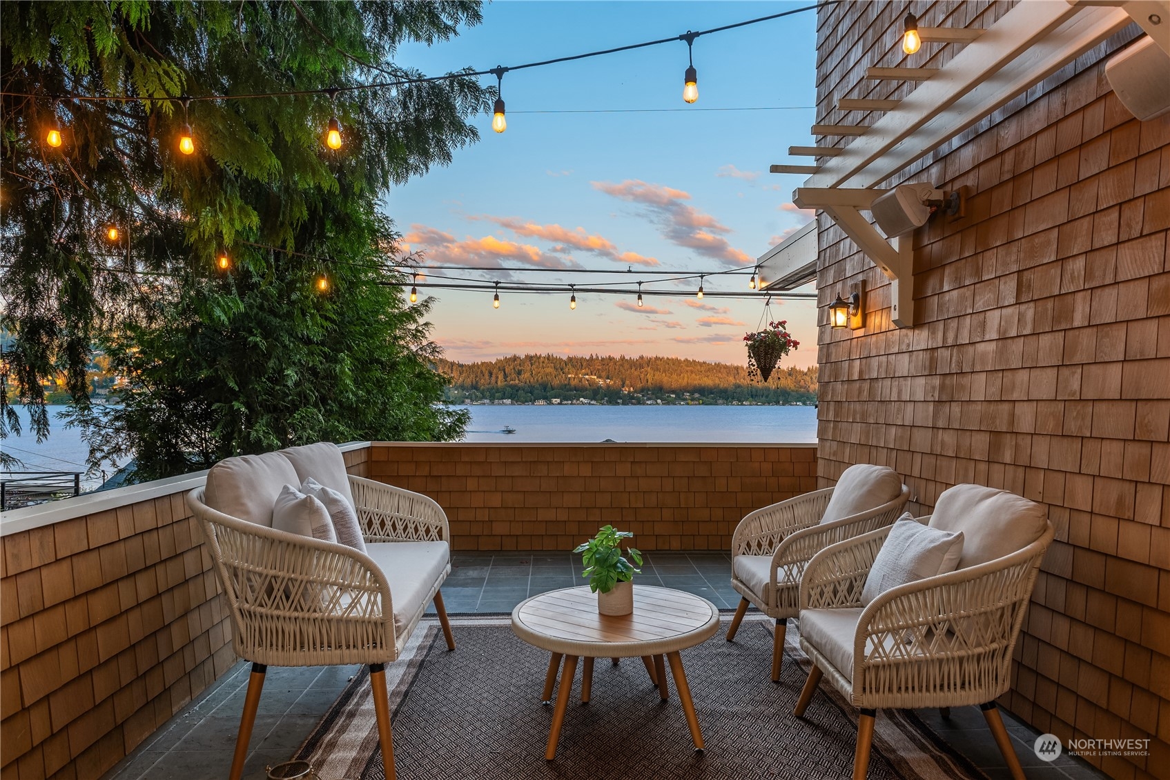 1448 W Lake Sammamish Parkway NE