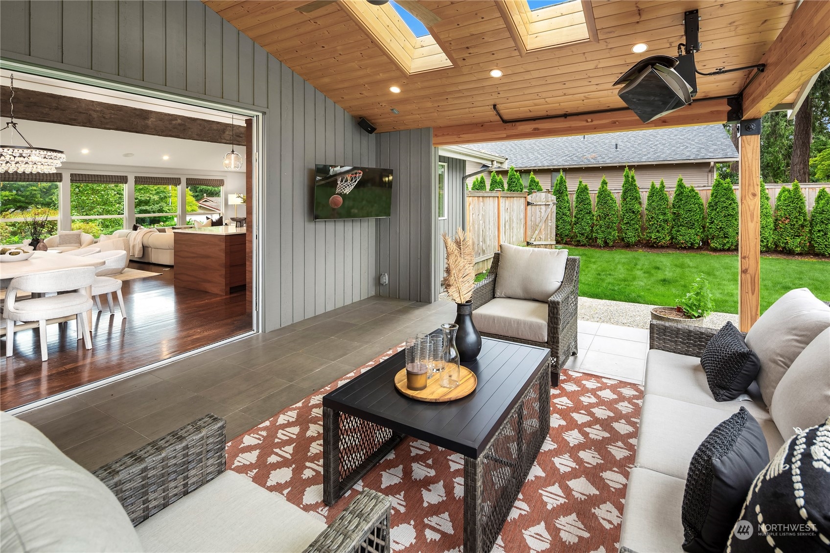 1465 185th Avenue NE