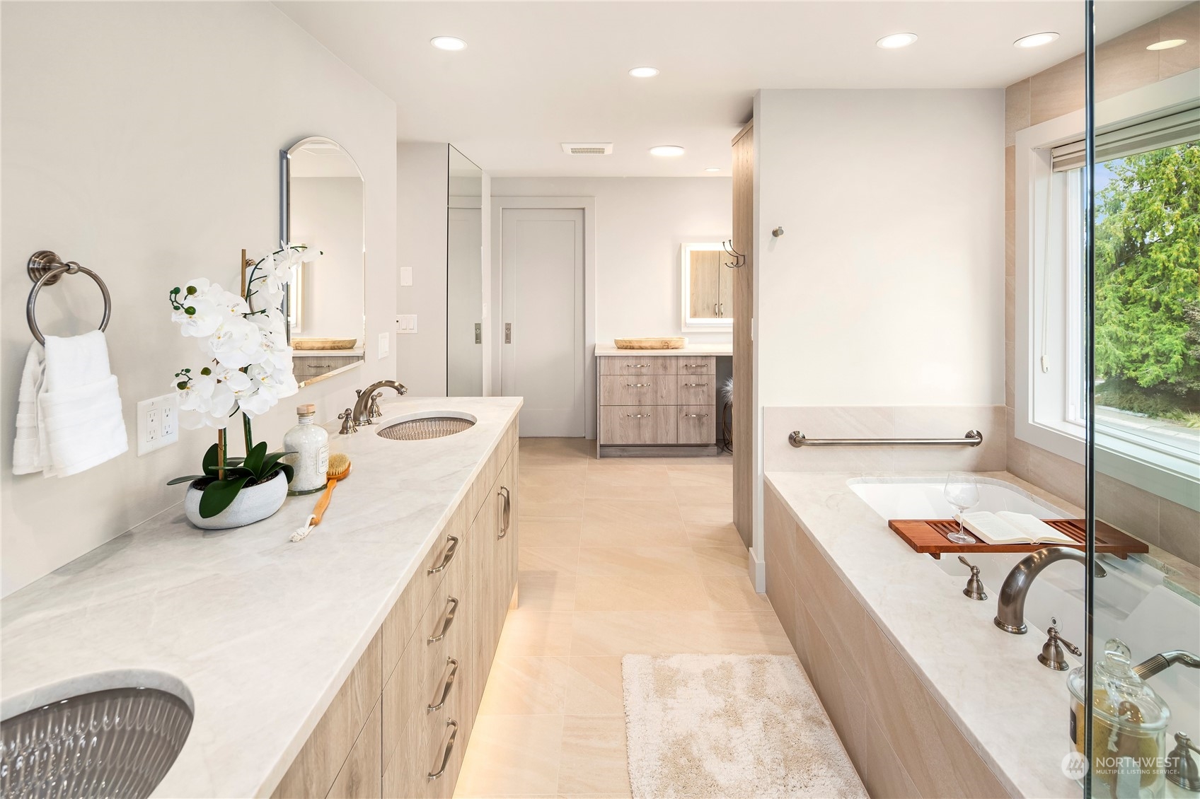 1465 185th Avenue NE