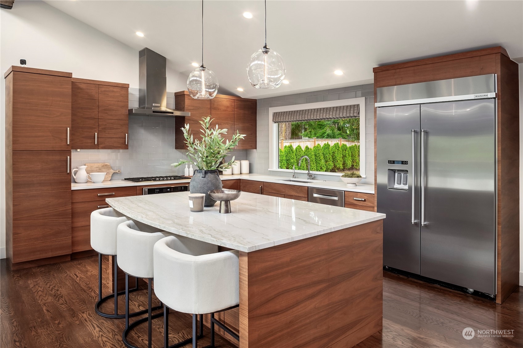 1465 185th Avenue NE