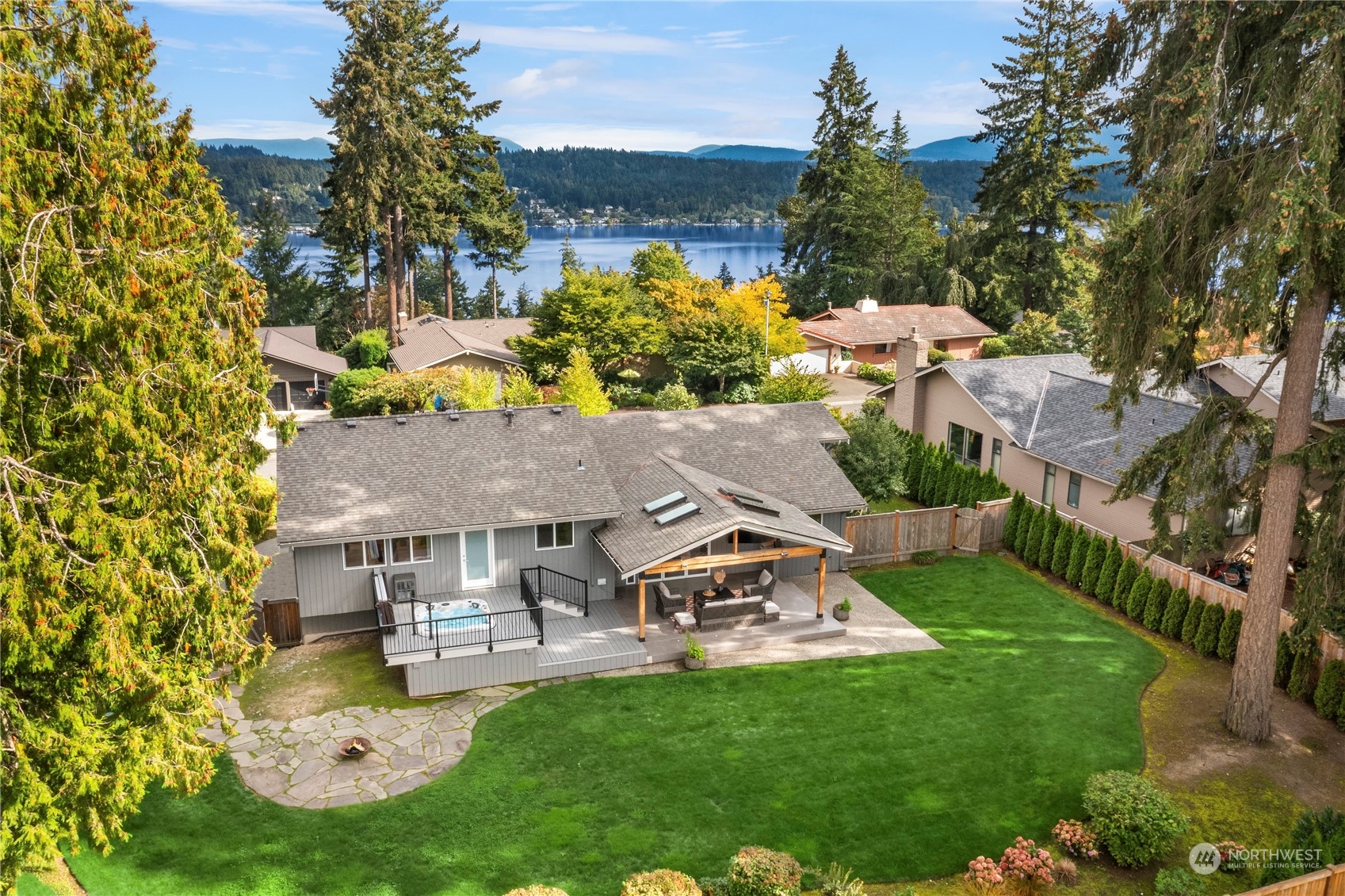 1465 185th Avenue NE