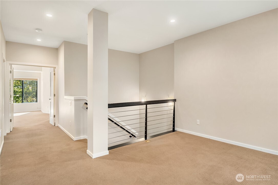 10410 NE 12th St Unit: 106