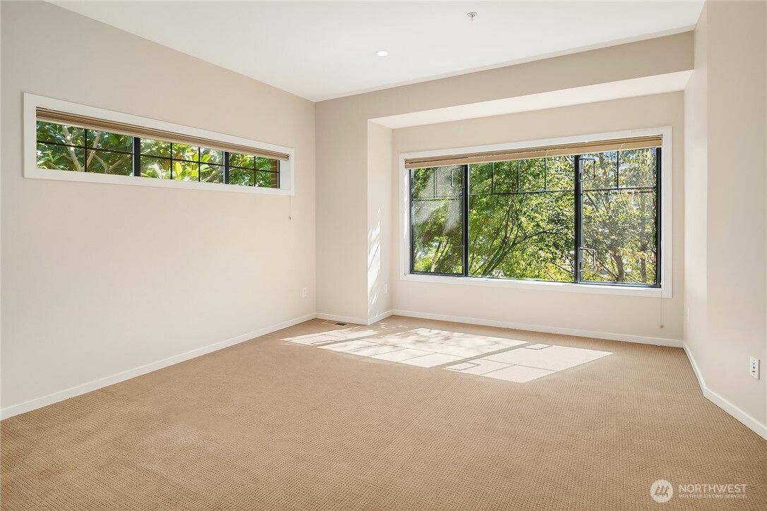 10410 NE 12th St Unit: 106