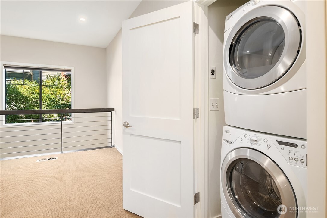 10410 NE 12th St Unit: 106