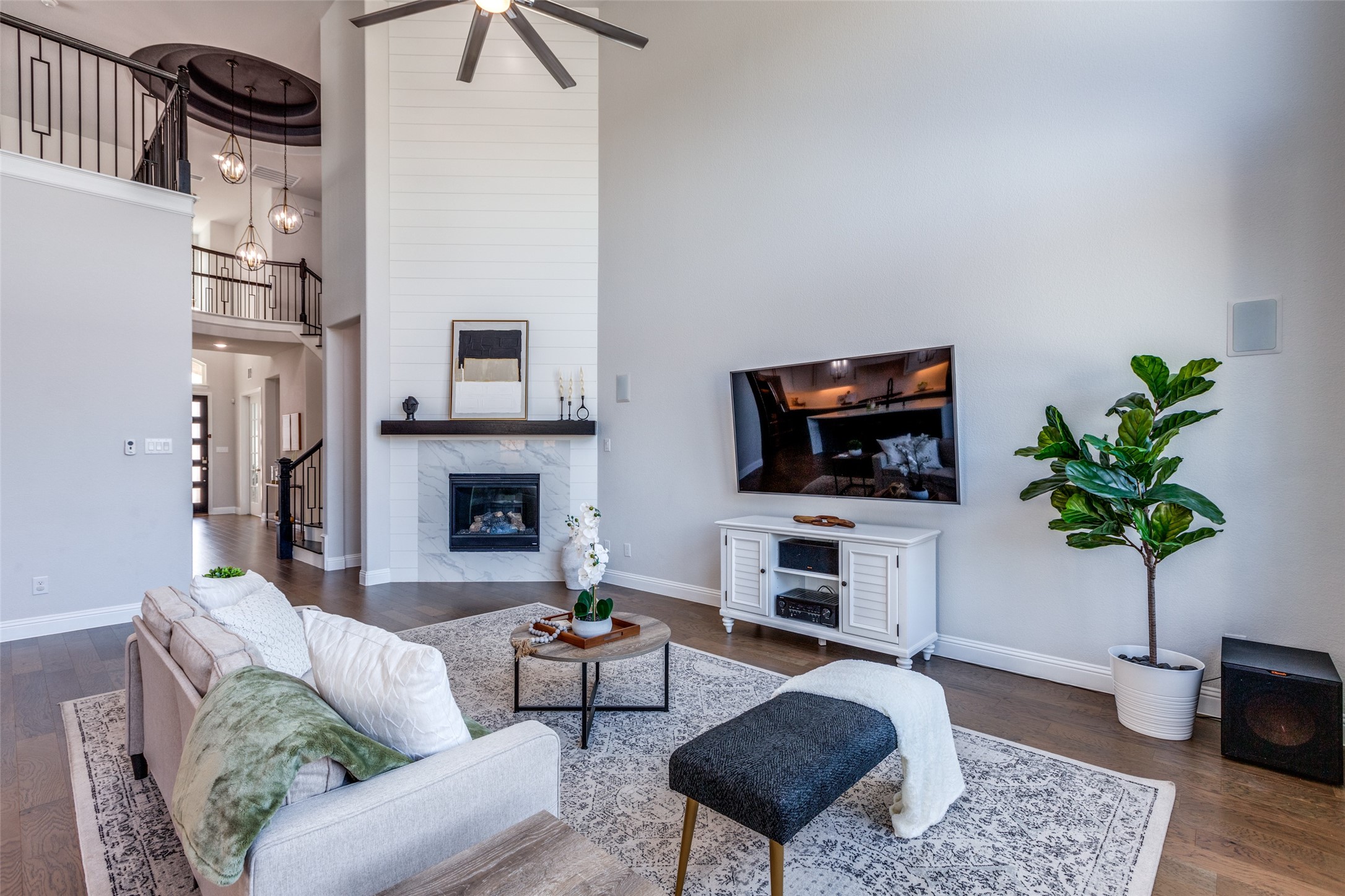 15817 Pleat Leaf Road