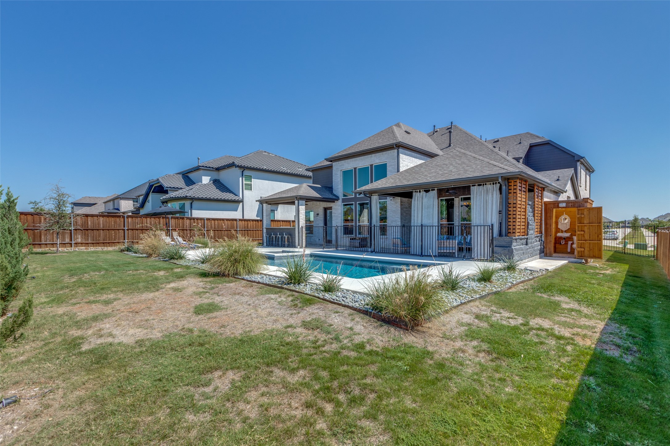 15817 Pleat Leaf Road