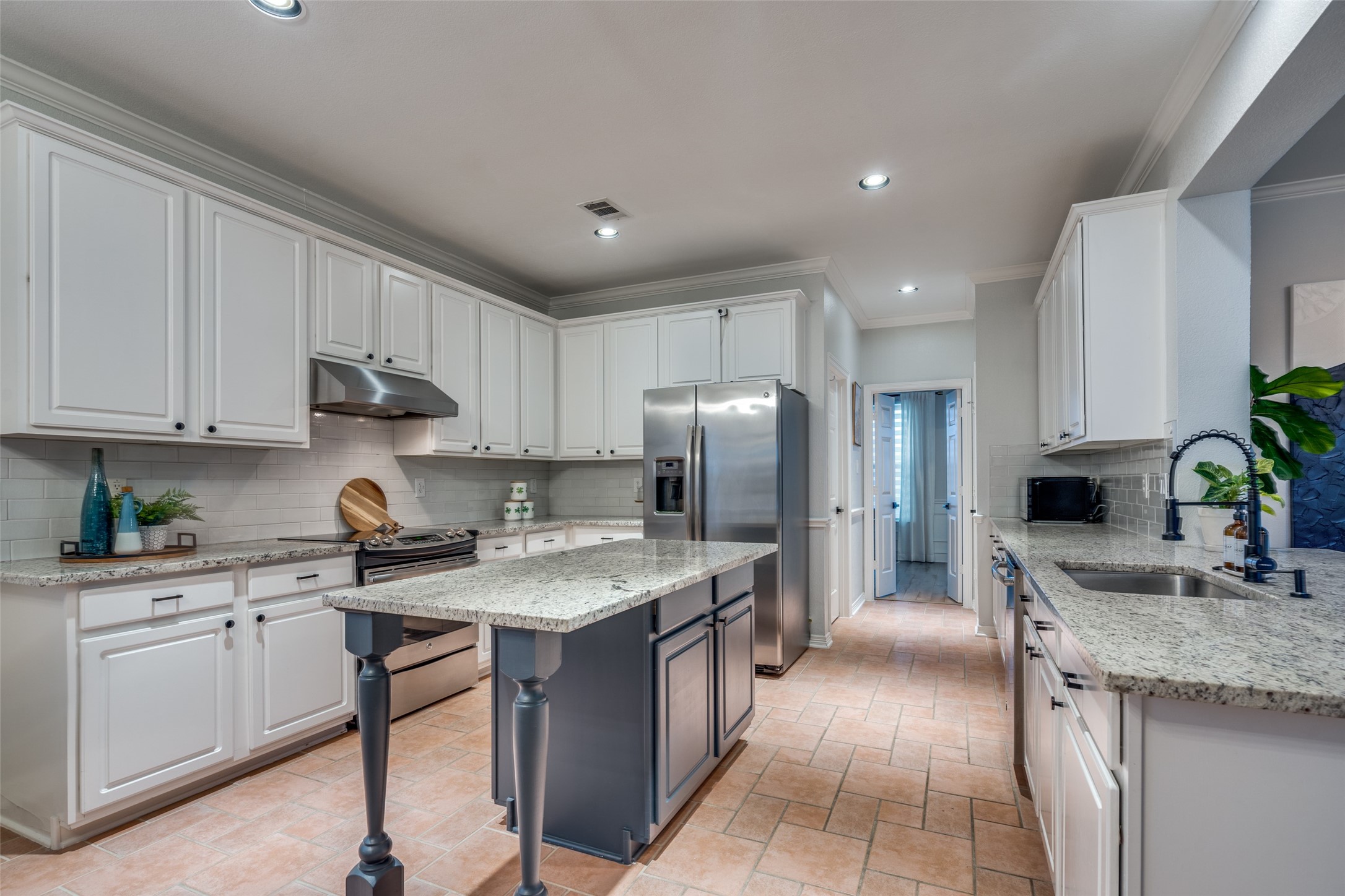 3009 Edwards Drive