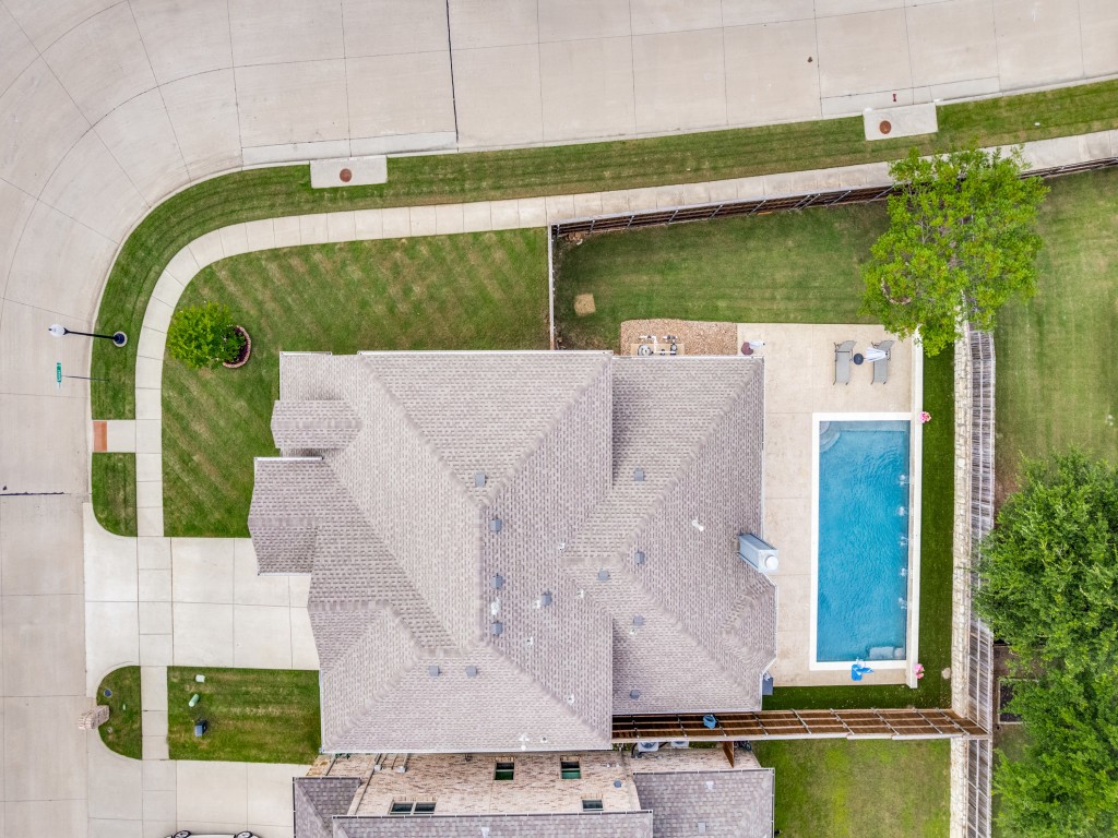 401 Tanner Square