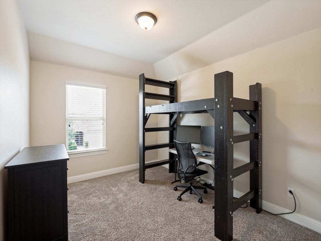 401 Tanner Square