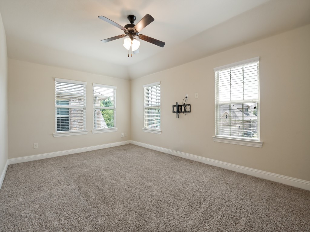 401 Tanner Square
