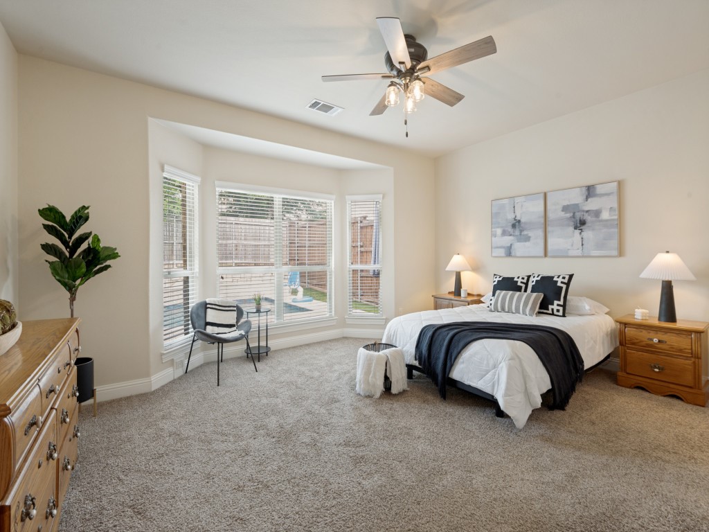 401 Tanner Square
