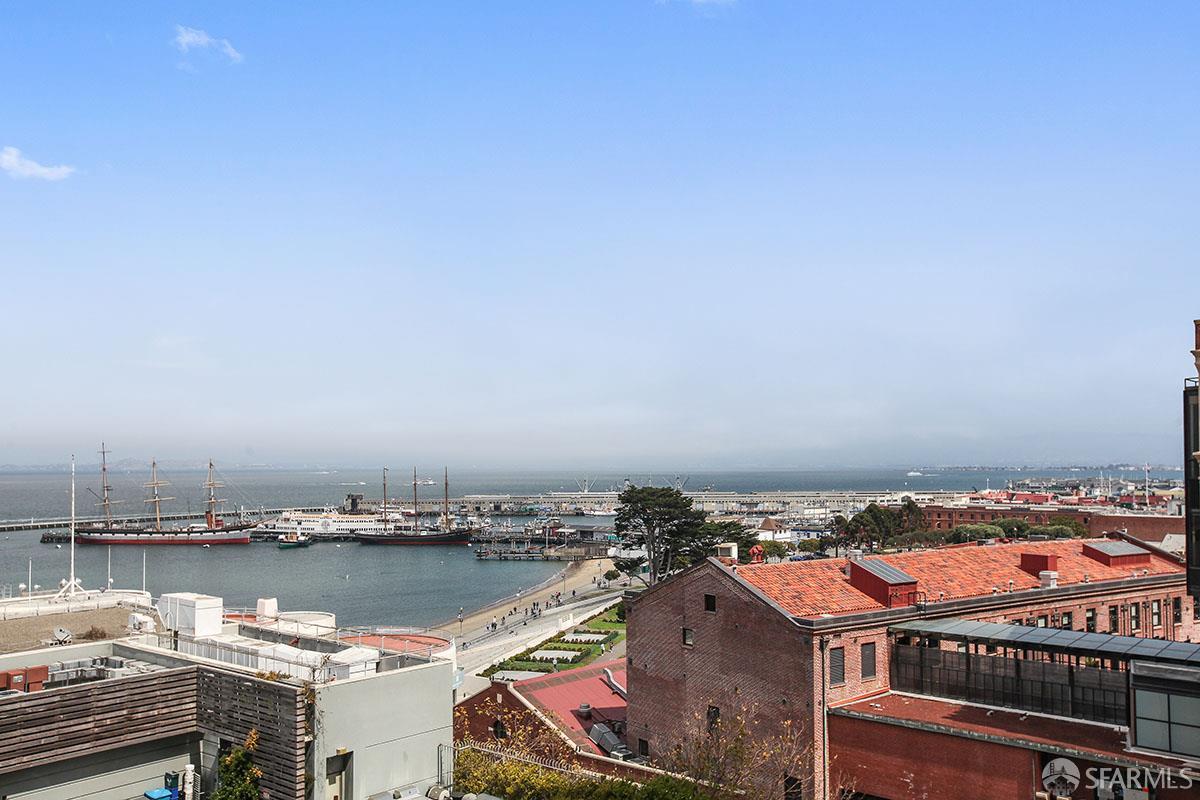 1000 North Point Street # 405