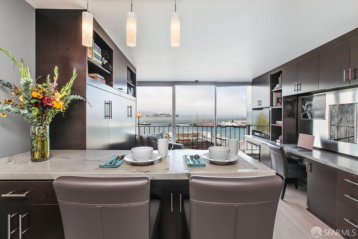 1000 North Point Street # 405