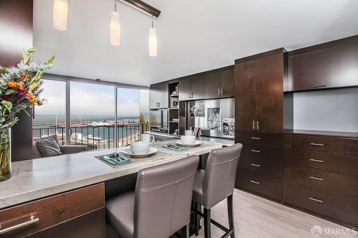 1000 North Point Street # 405