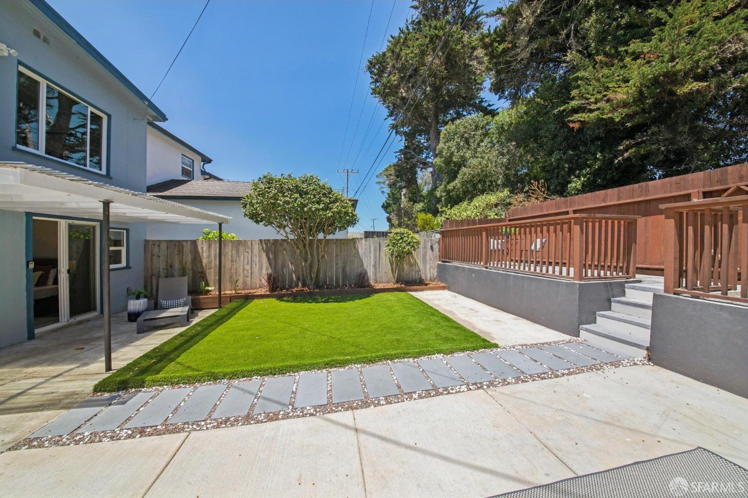 98 Wilshire Avenue
