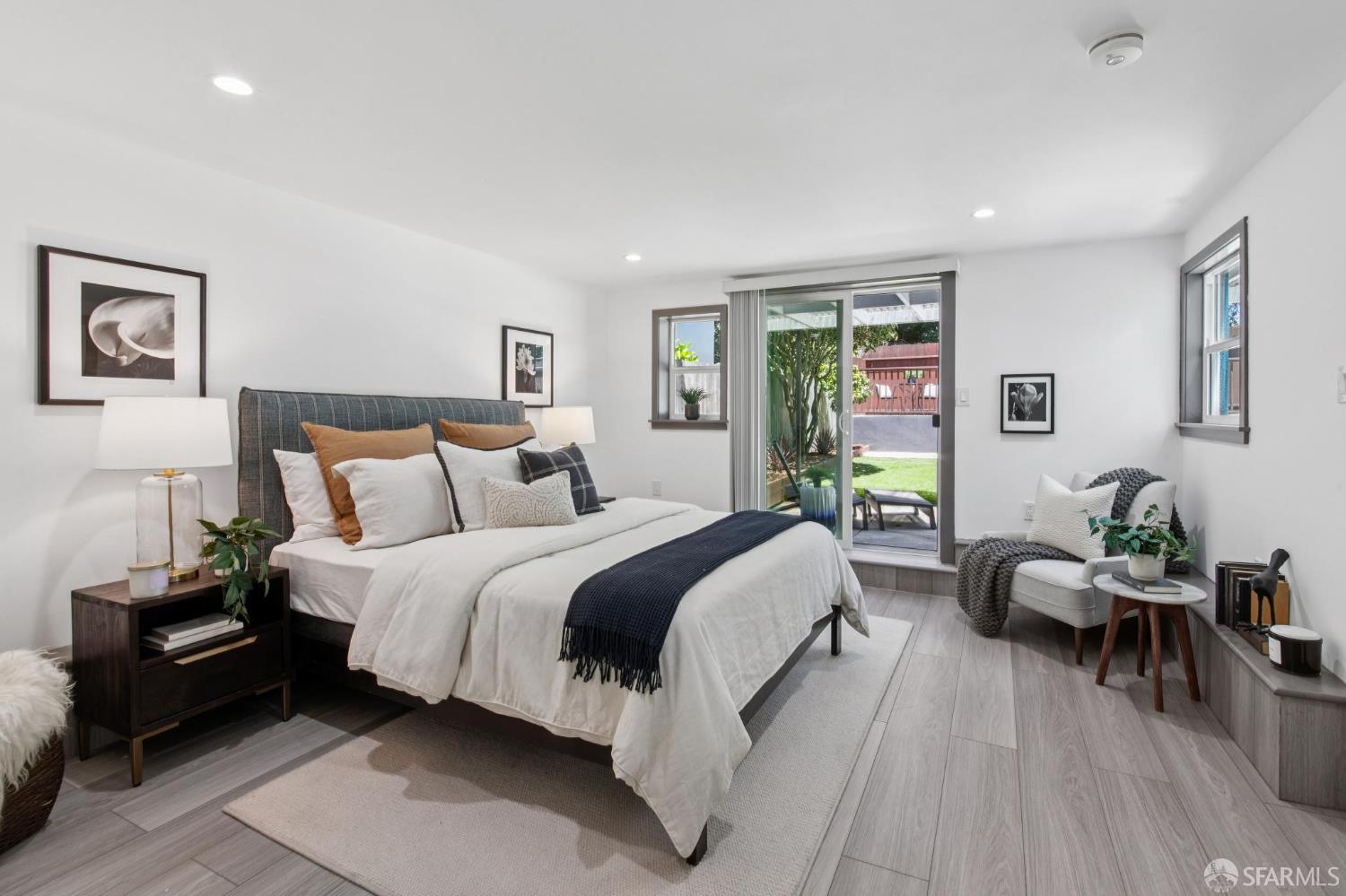 98 Wilshire Avenue