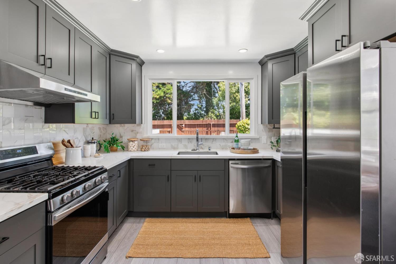 98 Wilshire Avenue