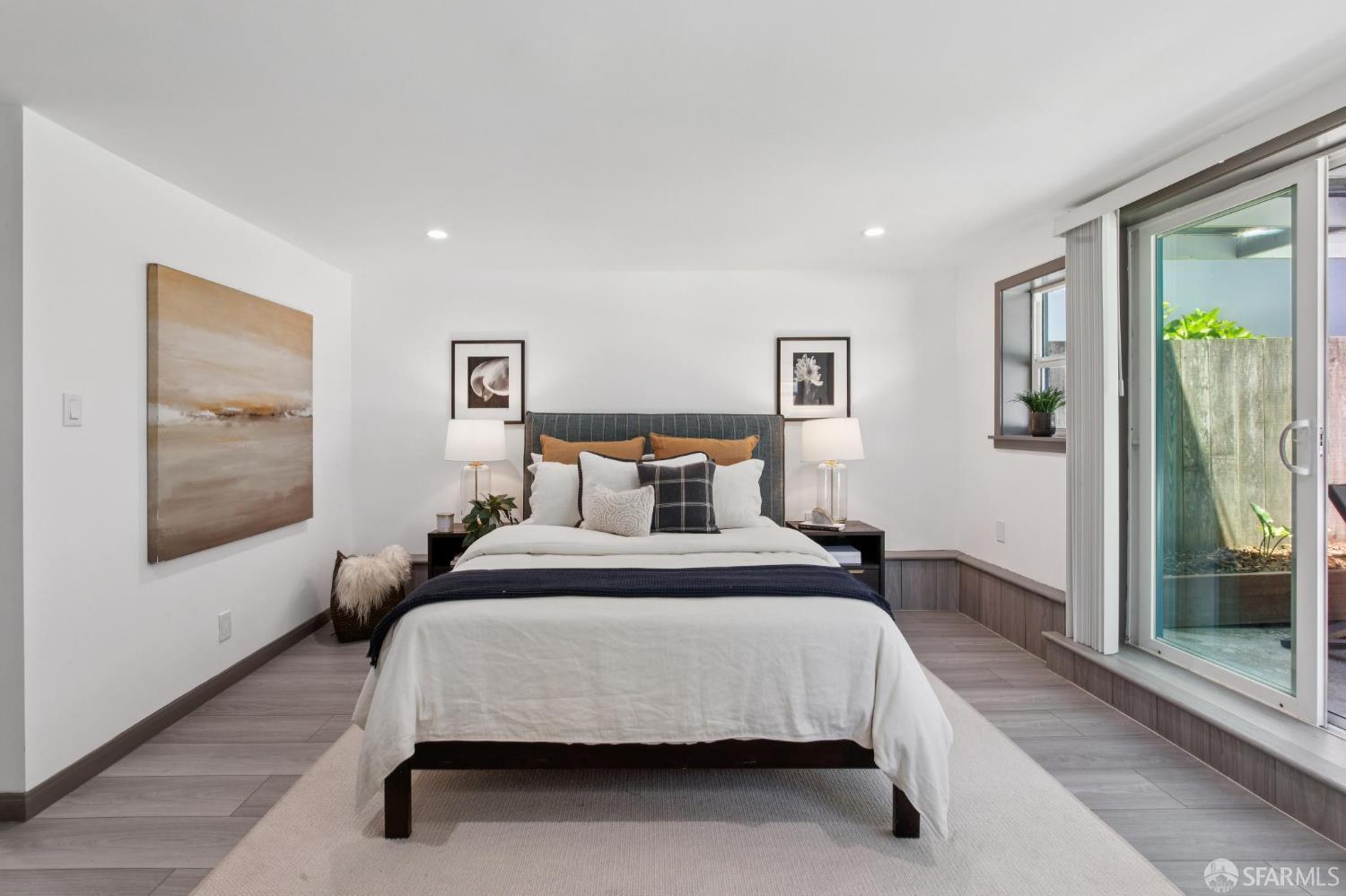 98 Wilshire Avenue