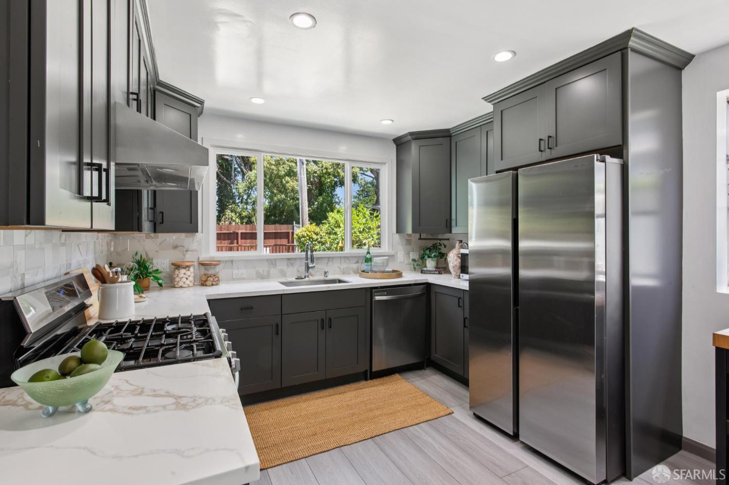 98 Wilshire Avenue