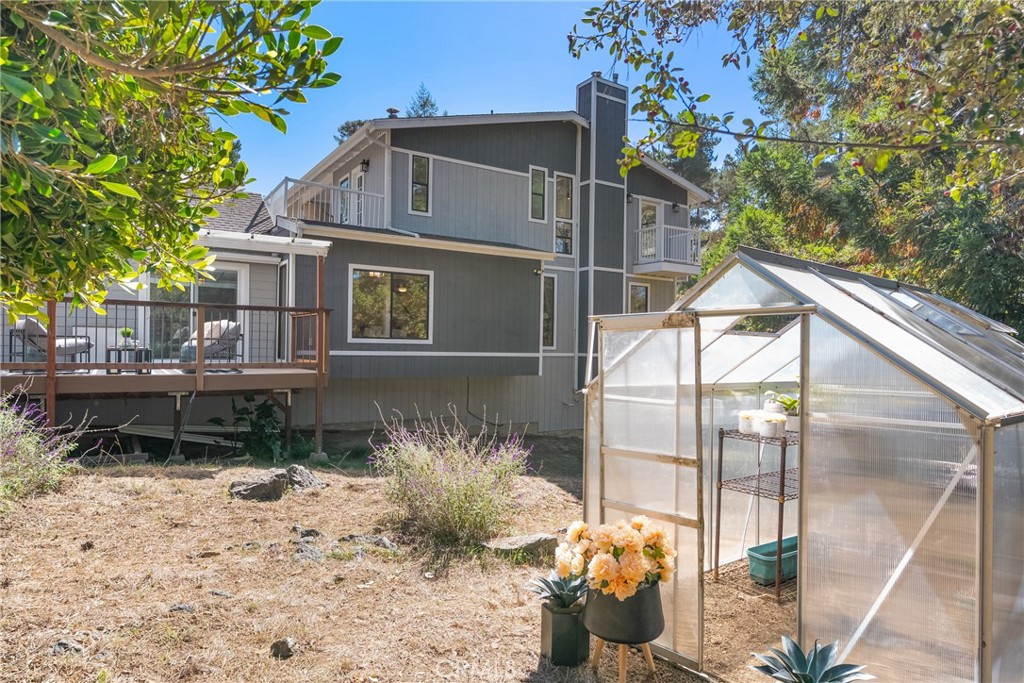 2146 Cowper Street