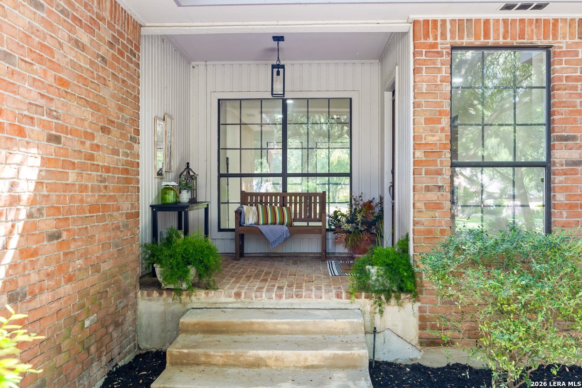 20008 Hickory Bnd Gardenridg TX