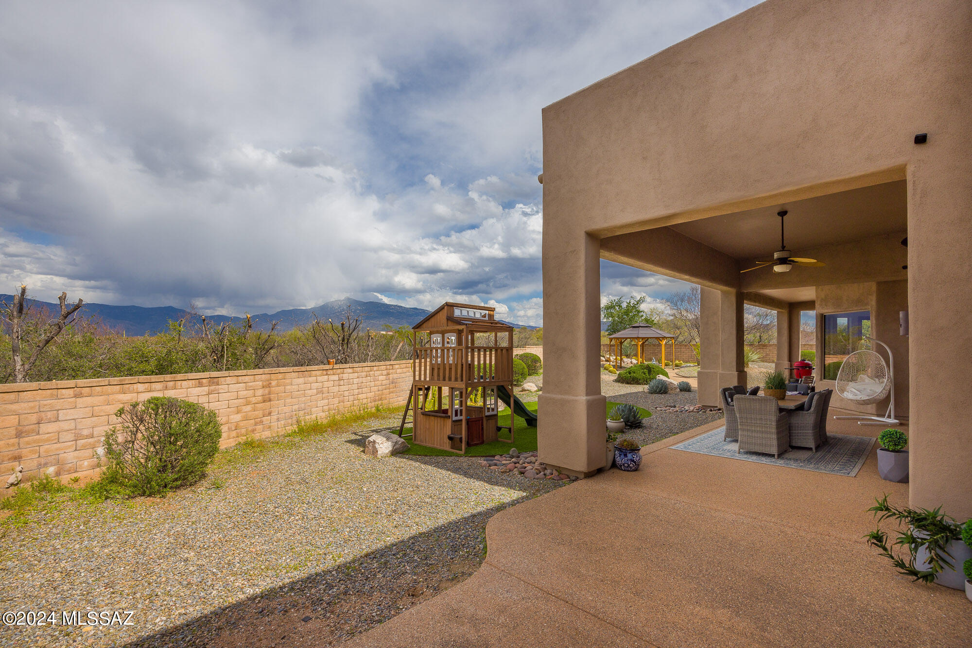 8713 S Triangle L Ranch Place