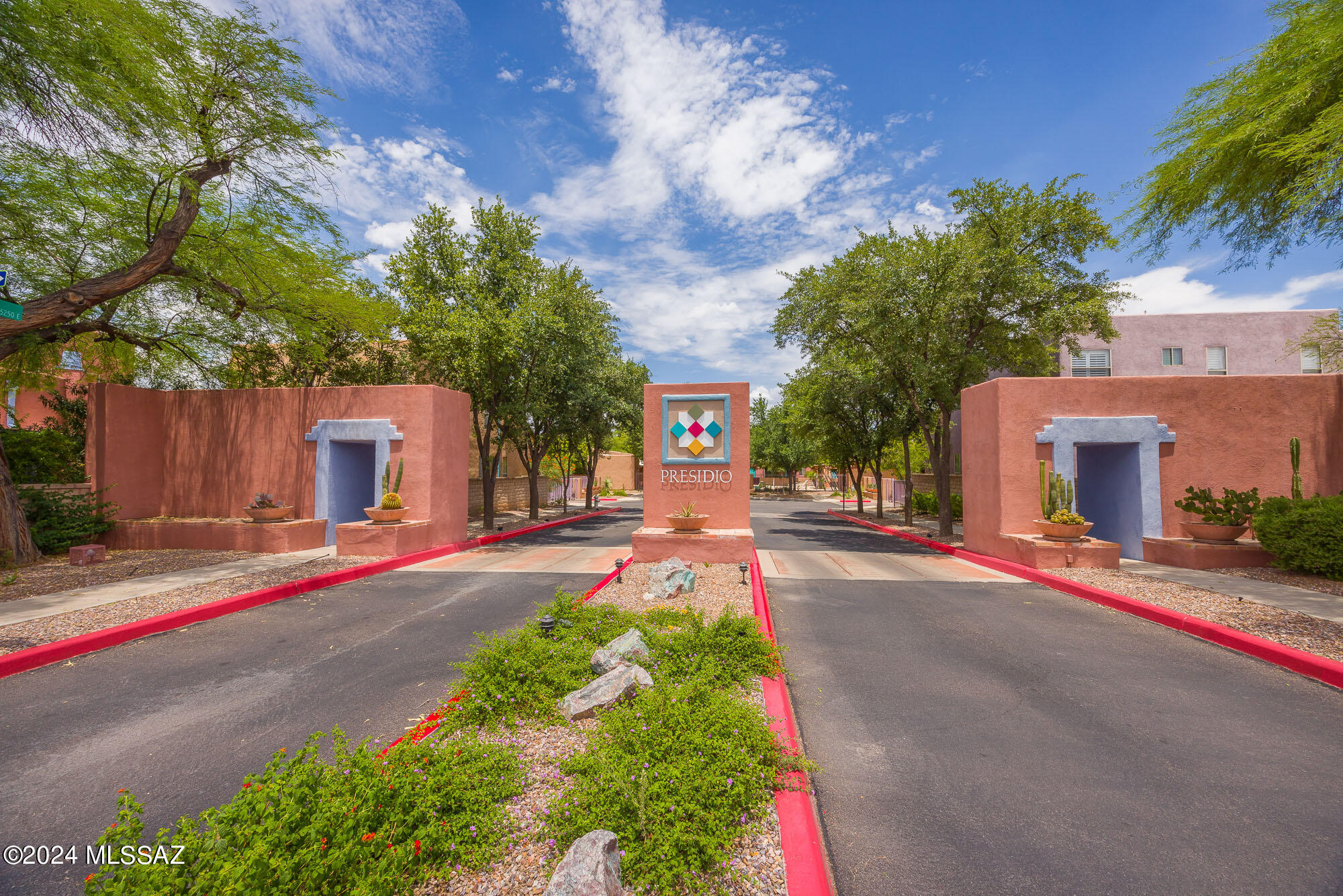 5396 E Calle Vista De Colores