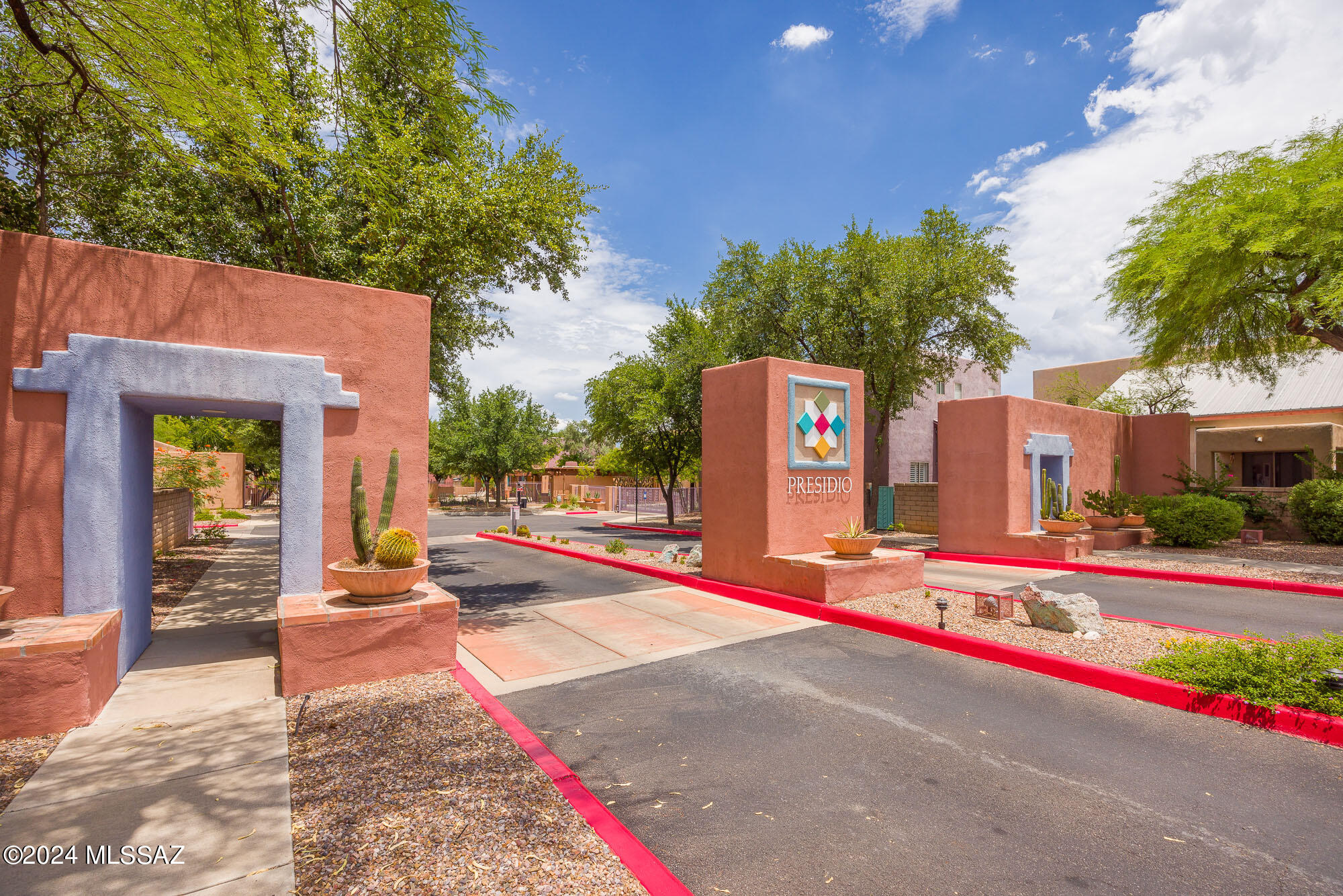 5396 E Calle Vista De Colores