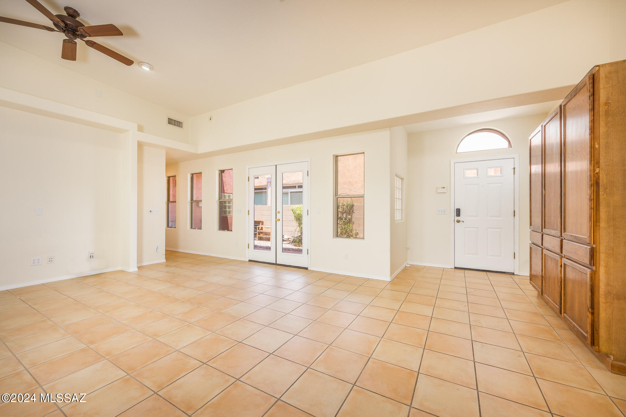 5396 E Calle Vista De Colores