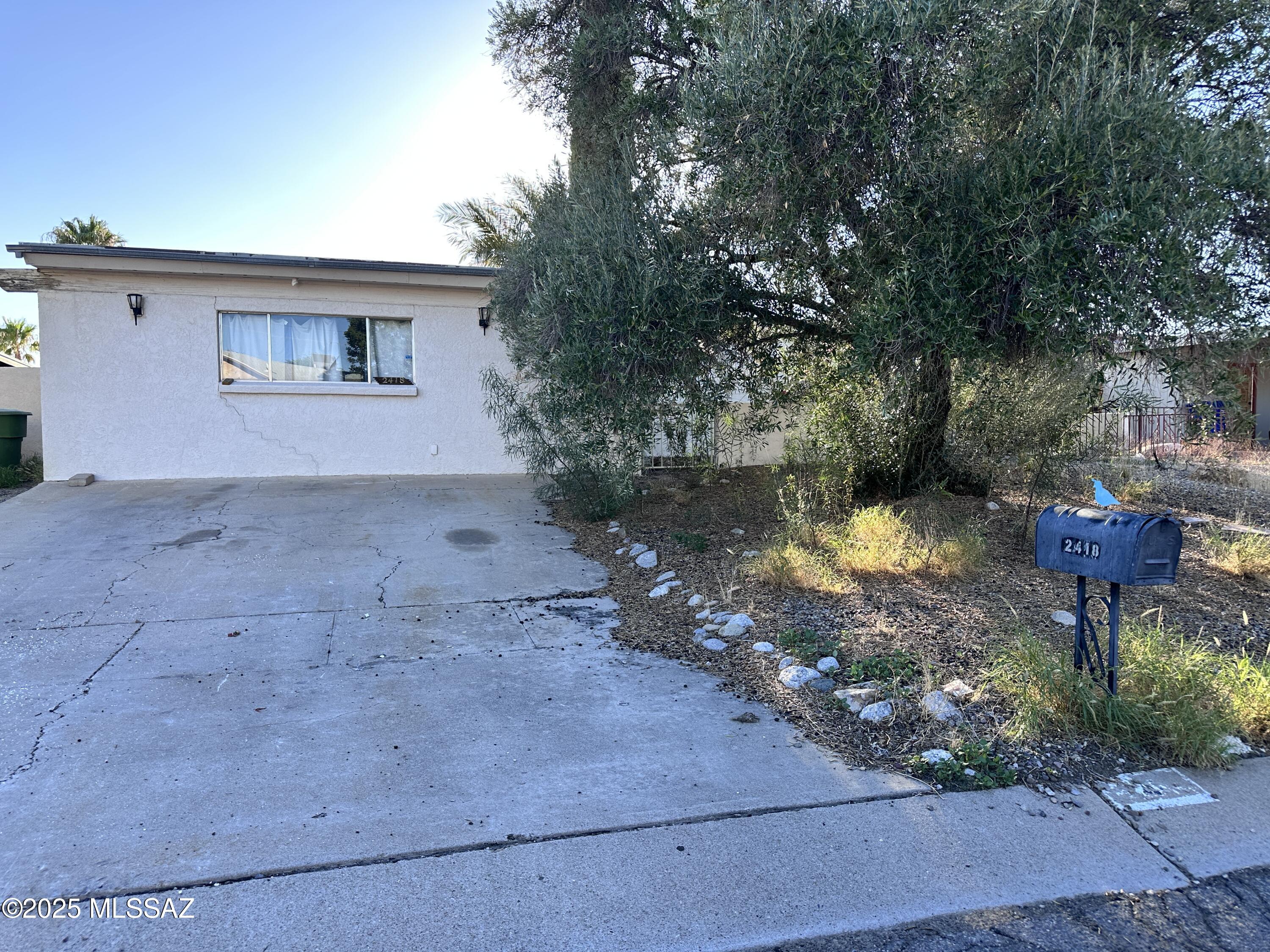 2418 S Palm Springs Drive