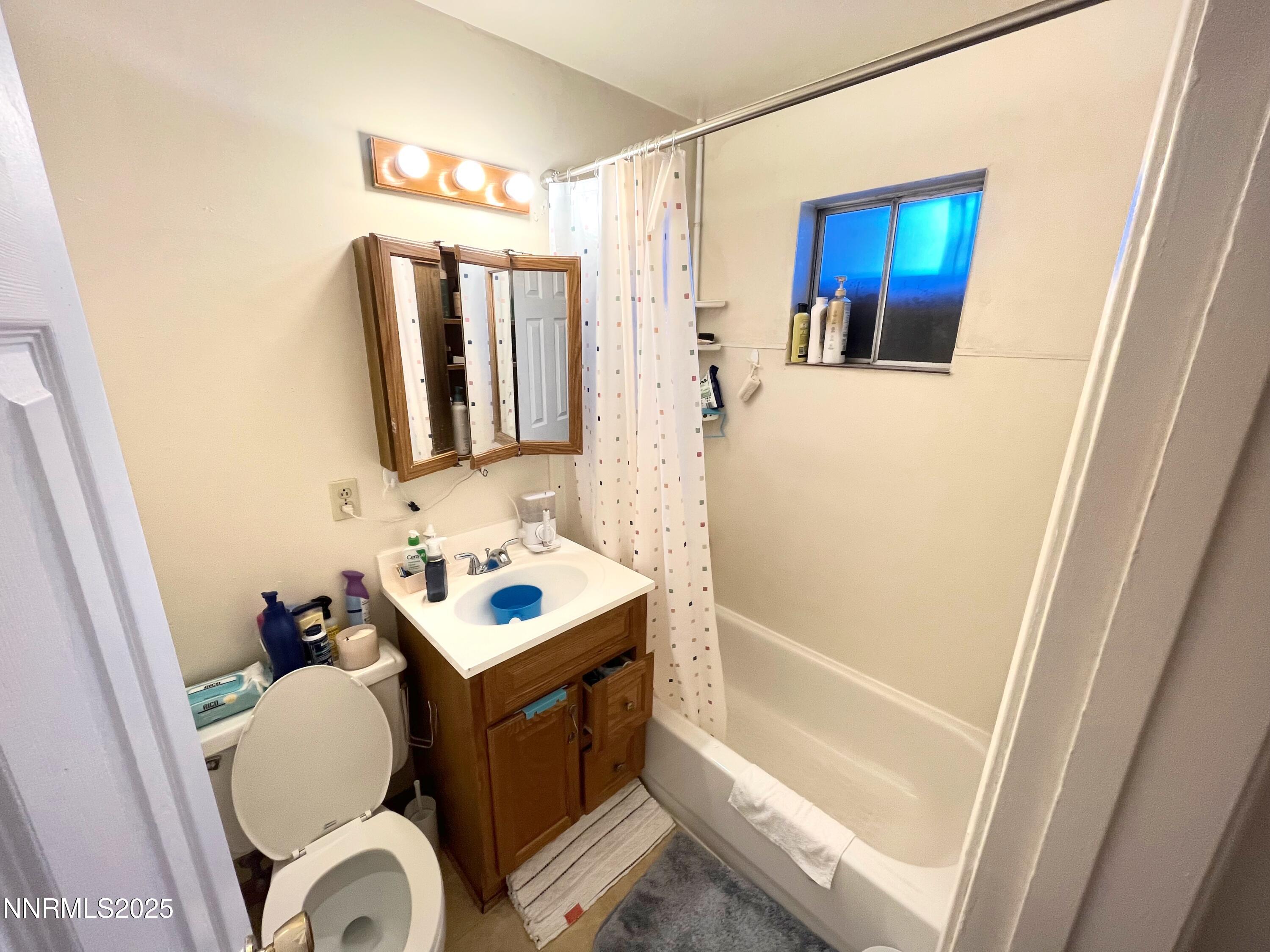 985 E Taylor Street, Reno