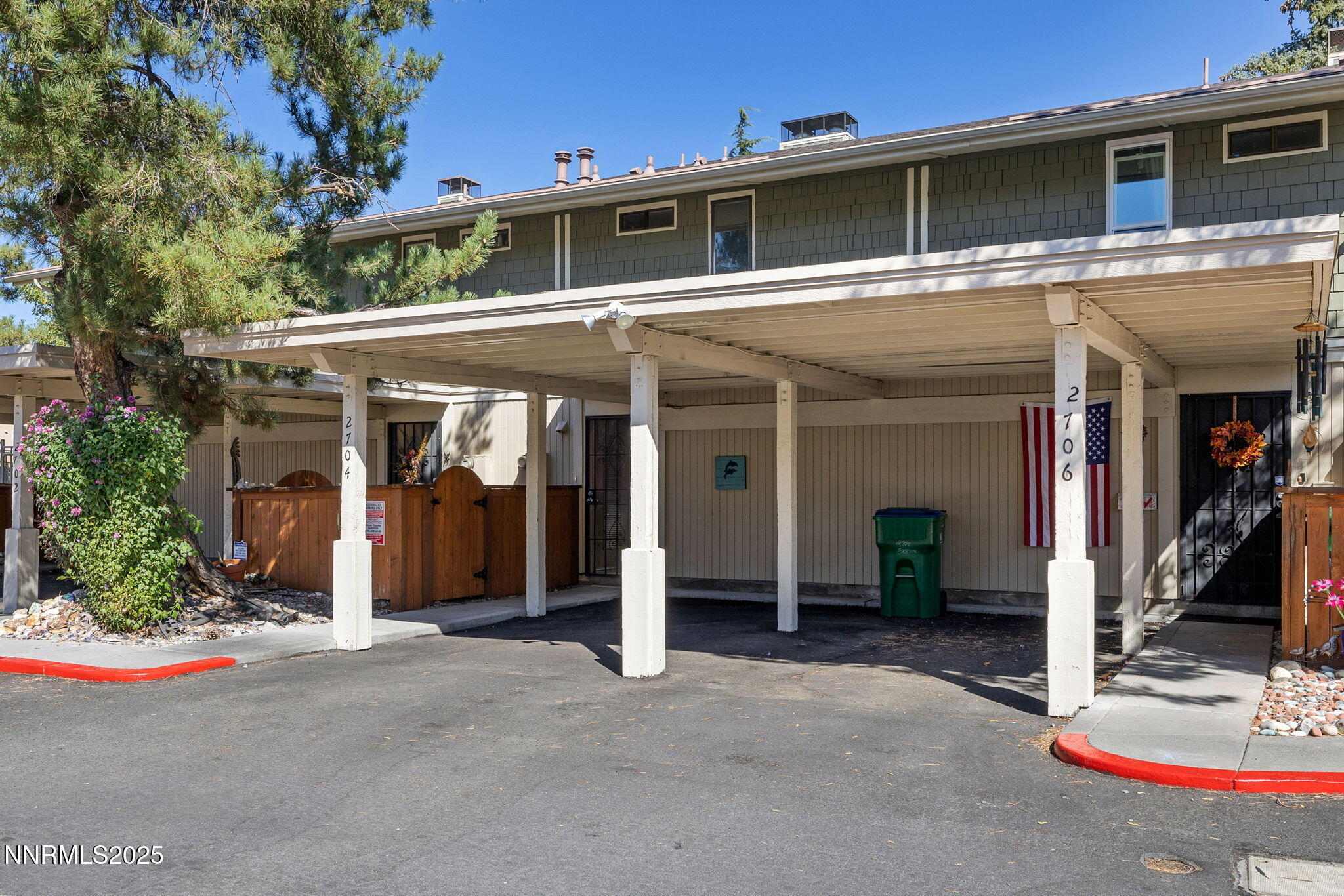 2704 Eastshore Place