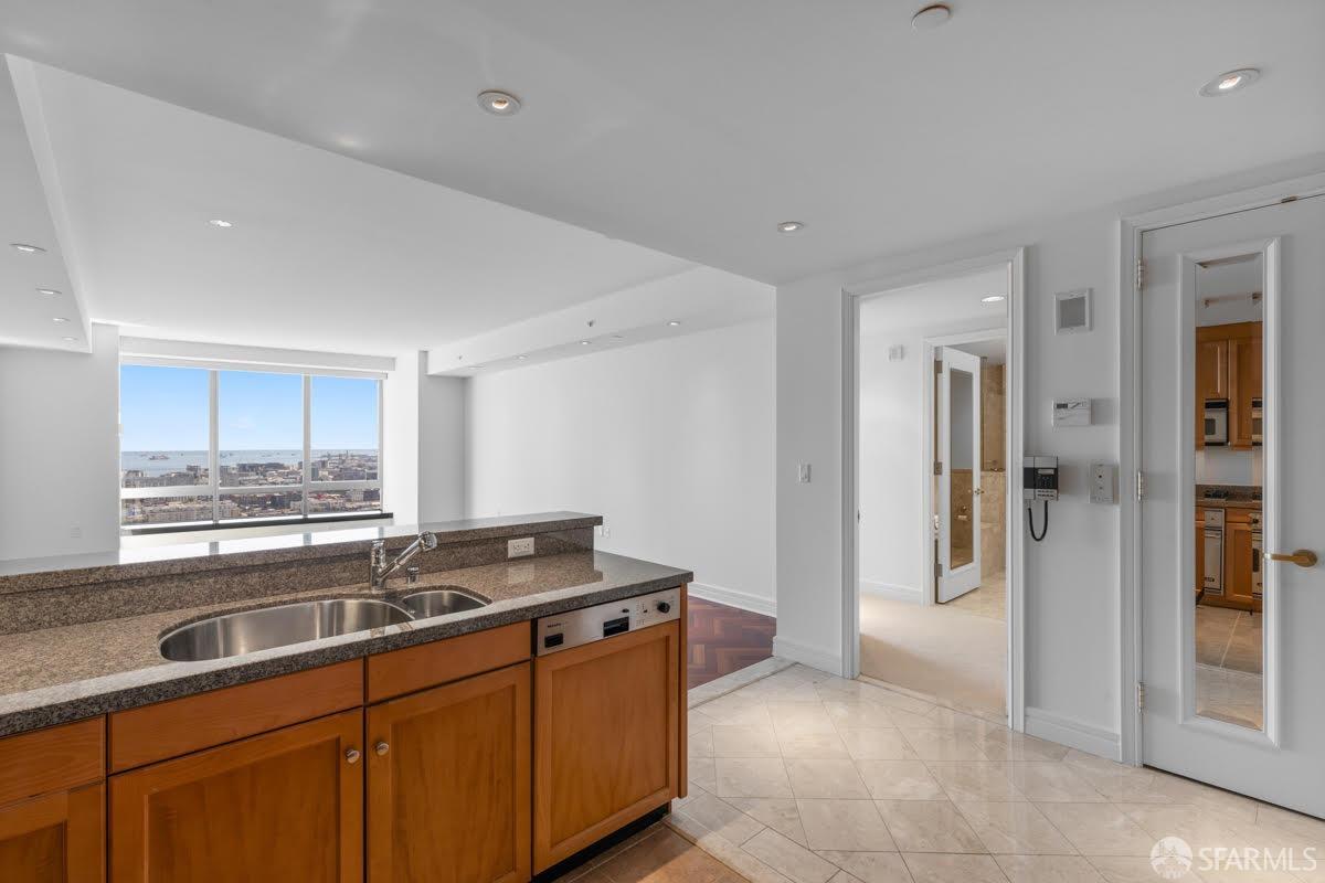 765 Market Street # 33H
