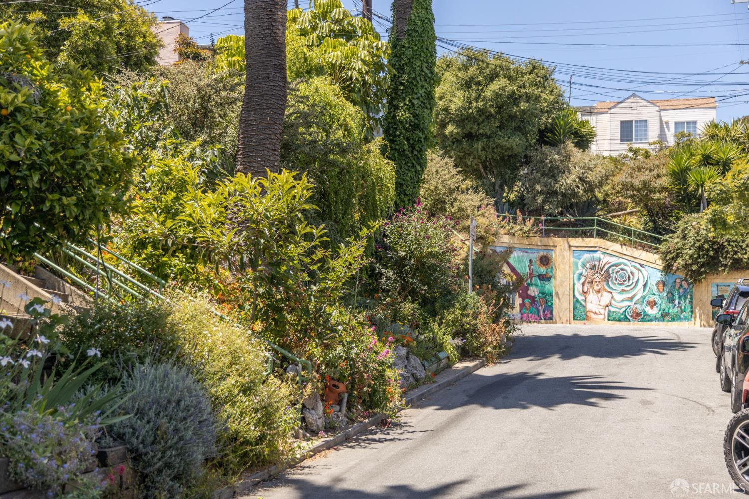 1762-1764 Quesada Avenue