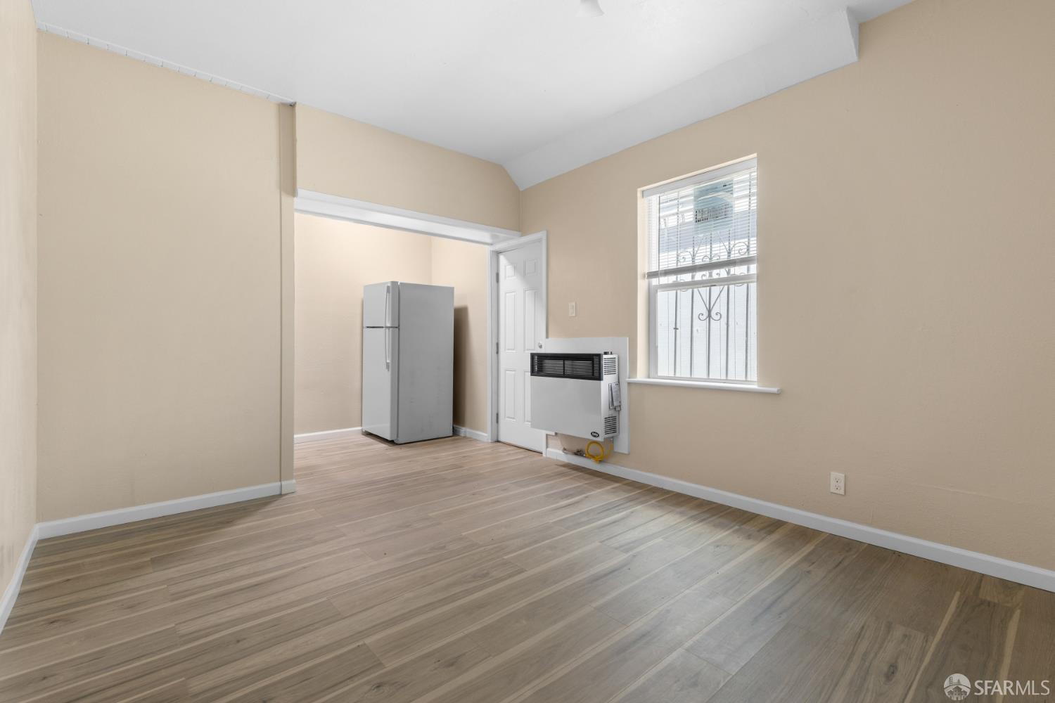 1762-1764 Quesada Avenue