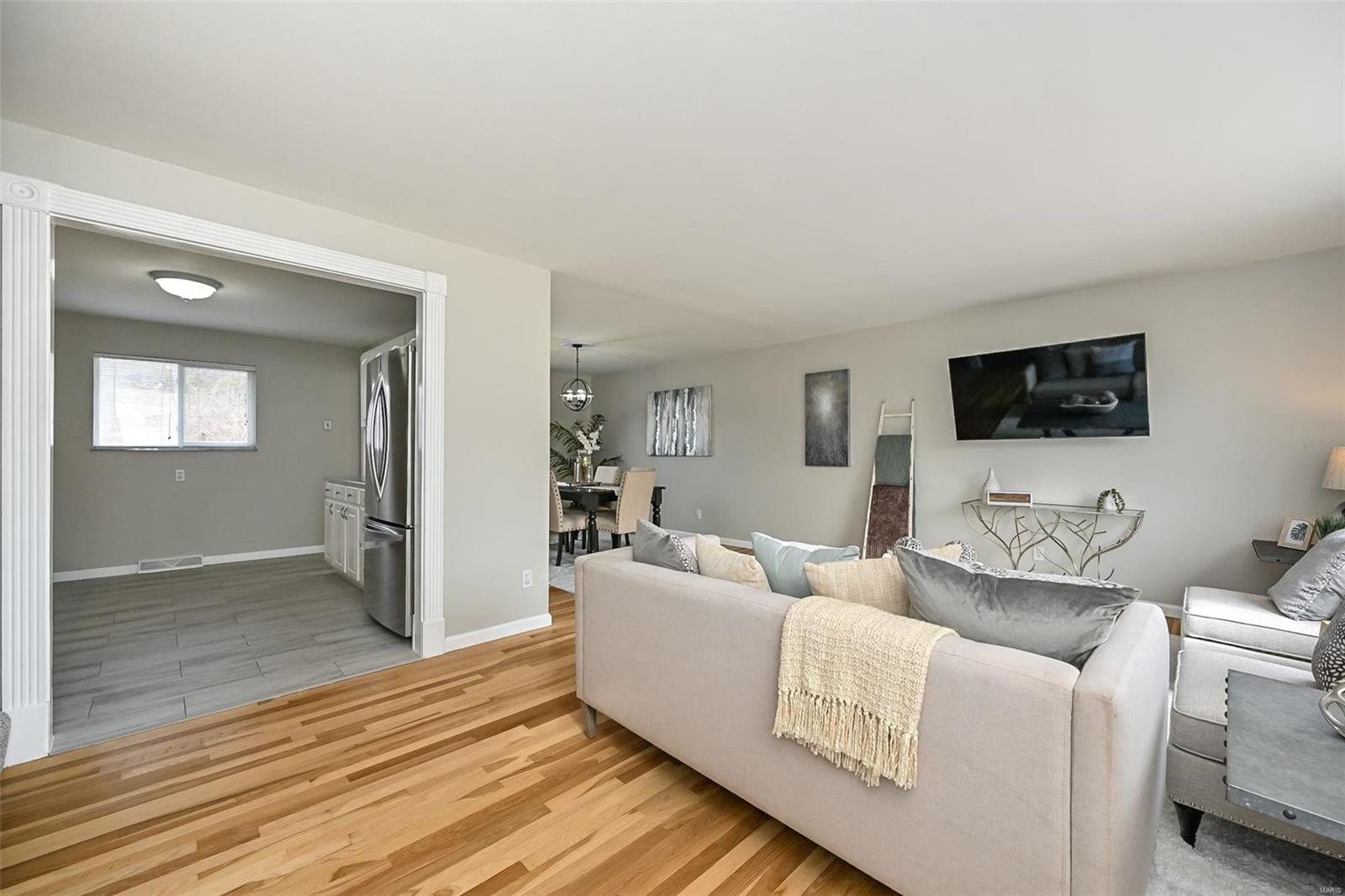 52 Forest Knoll Drive