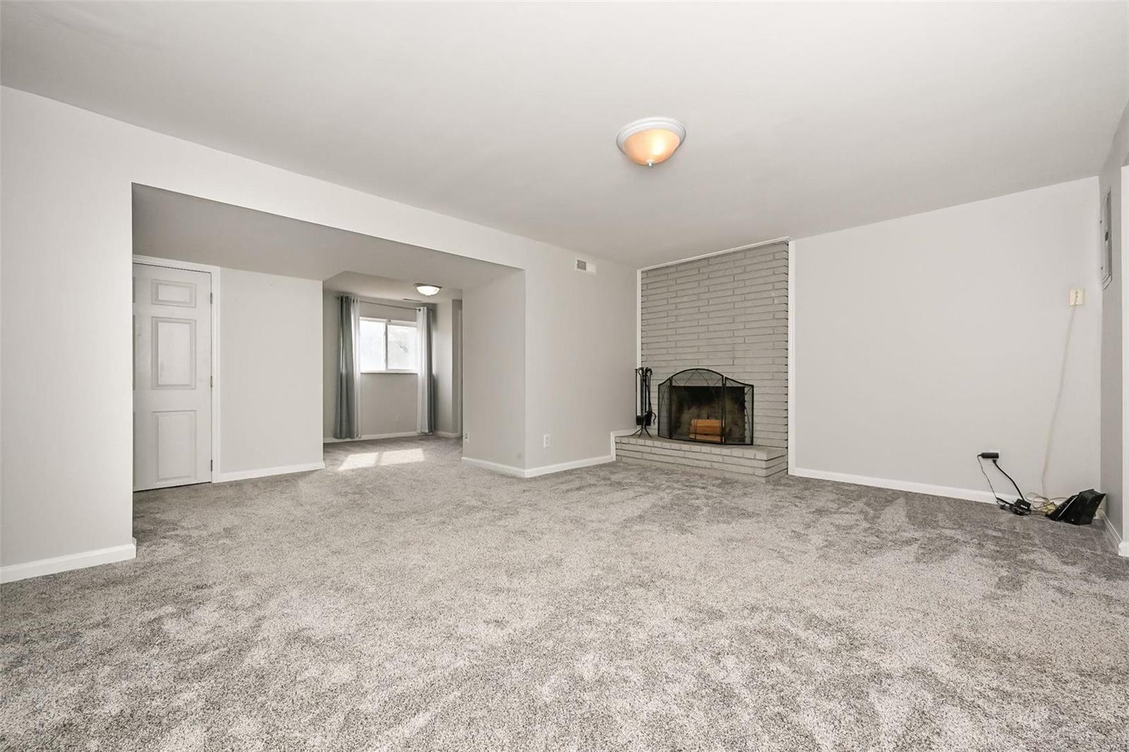 52 Forest Knoll Drive