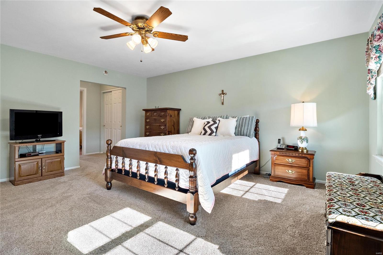 417 Roosevelt Woods Court