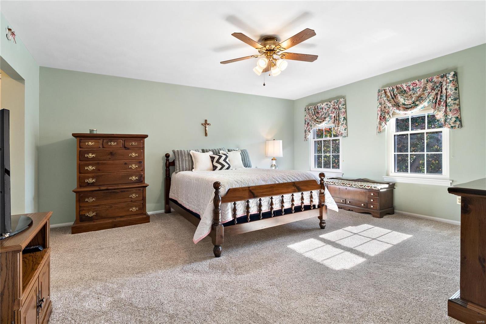 417 Roosevelt Woods Court