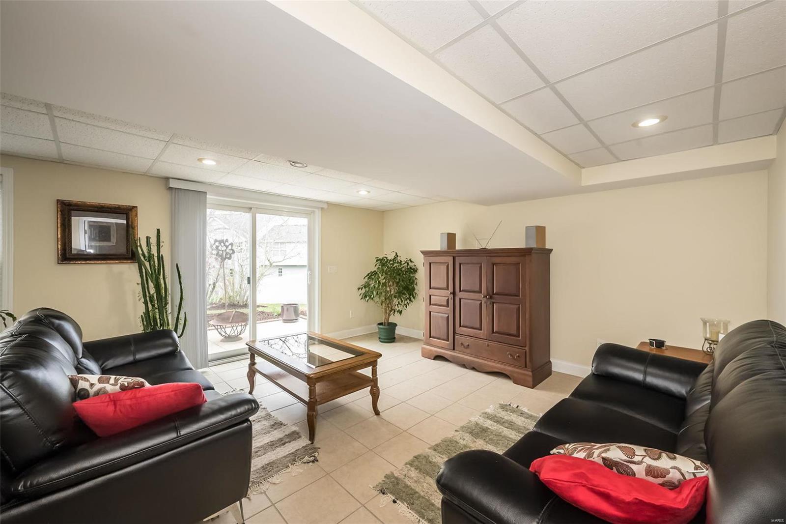 405 Roosevelt Woods Court