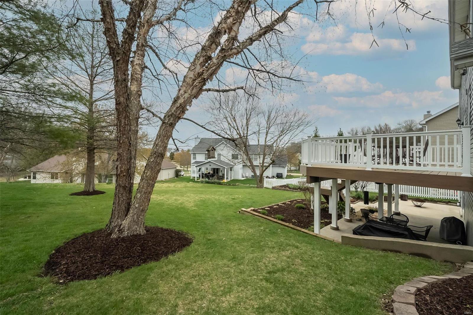 405 Roosevelt Woods Court