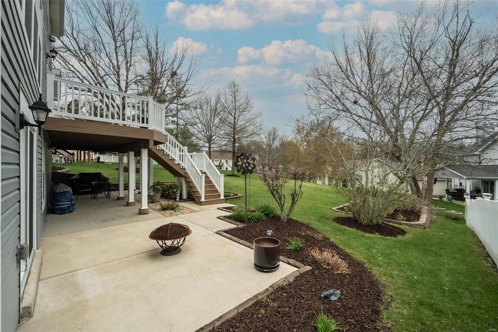 405 Roosevelt Woods Court