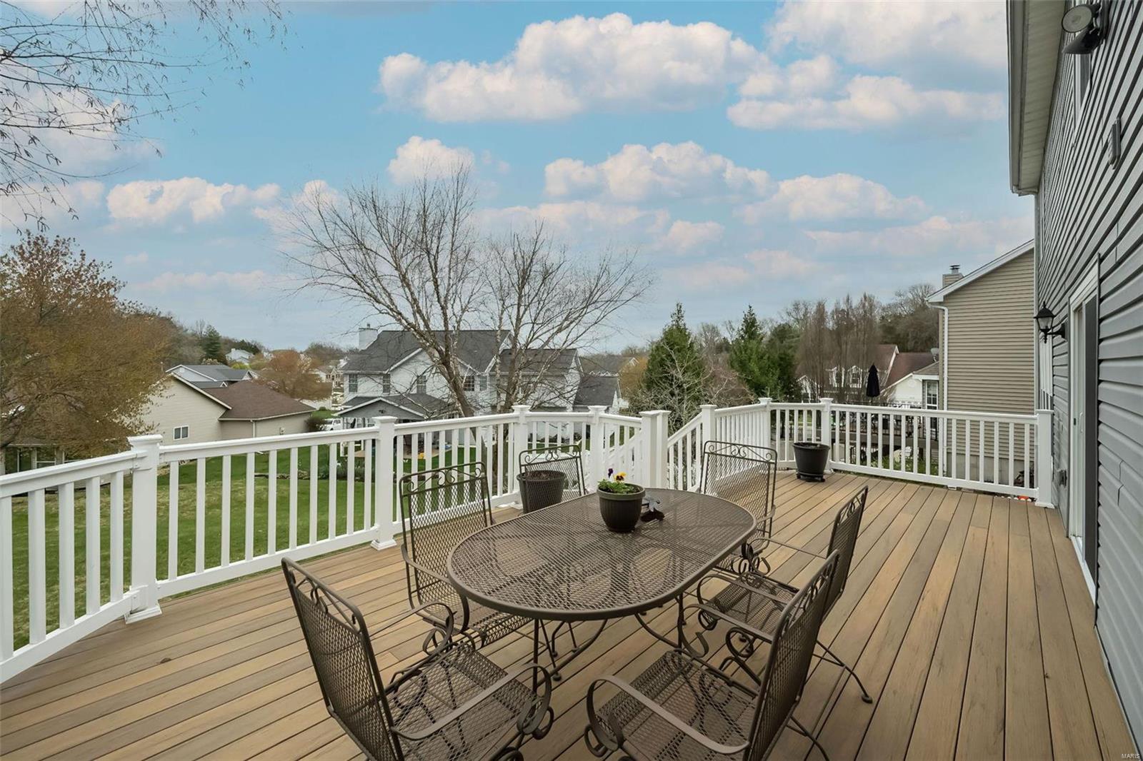 405 Roosevelt Woods Court