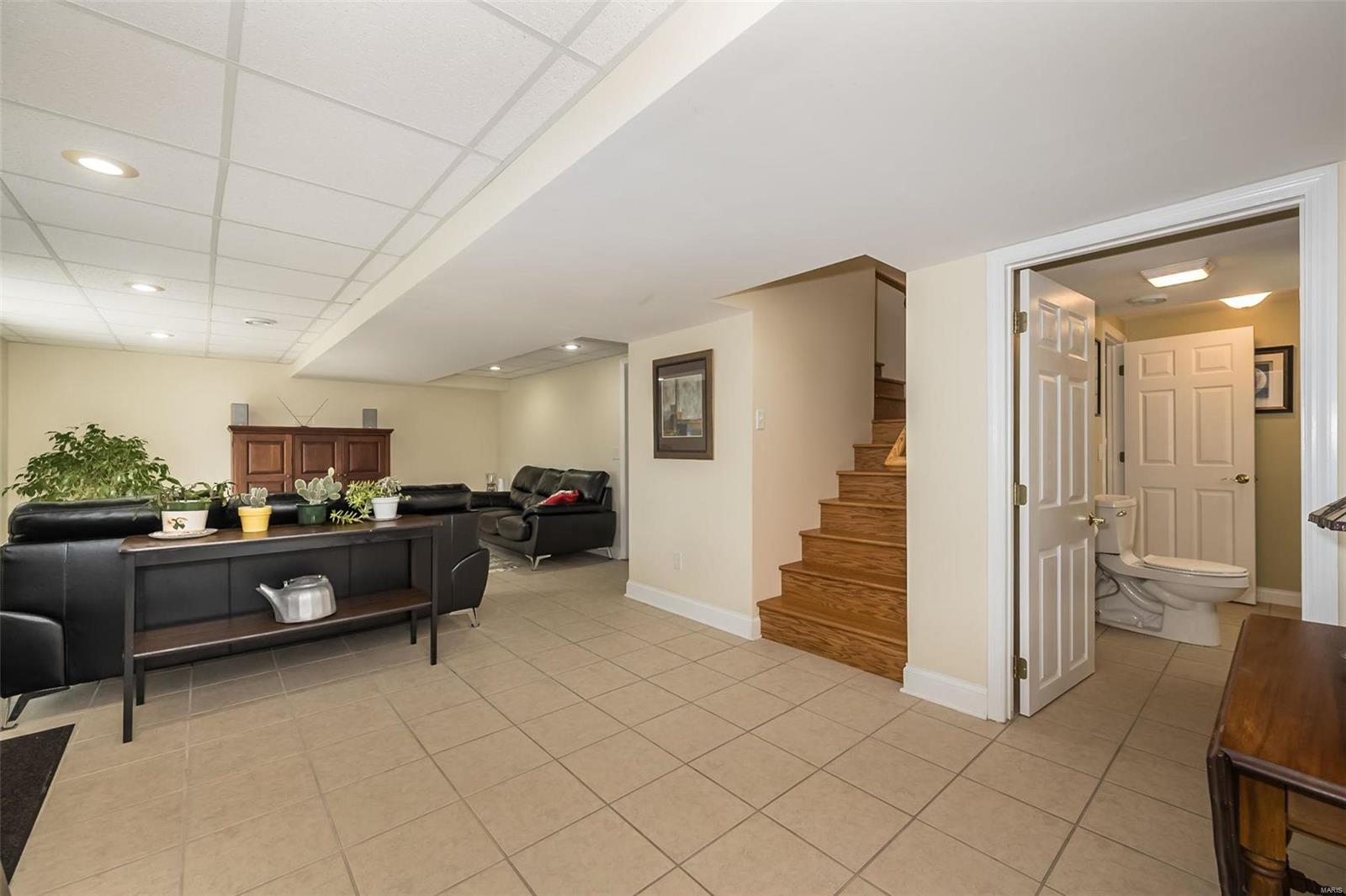 405 Roosevelt Woods Court