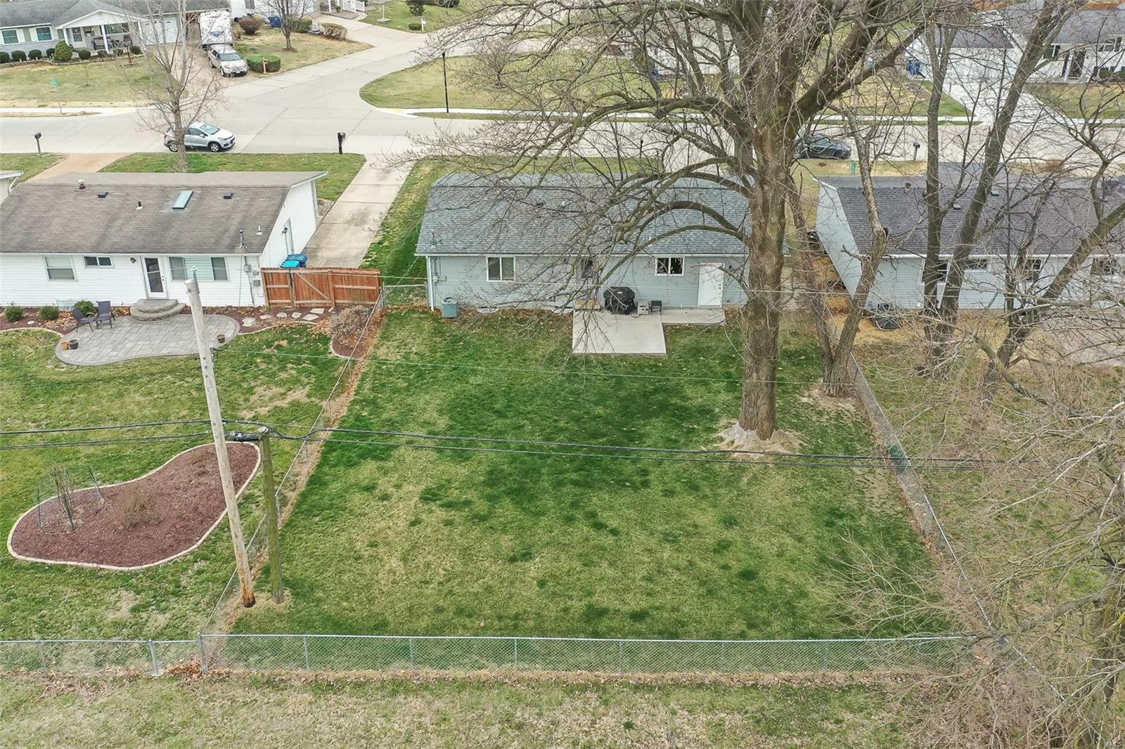 11911 Glenridge Drive