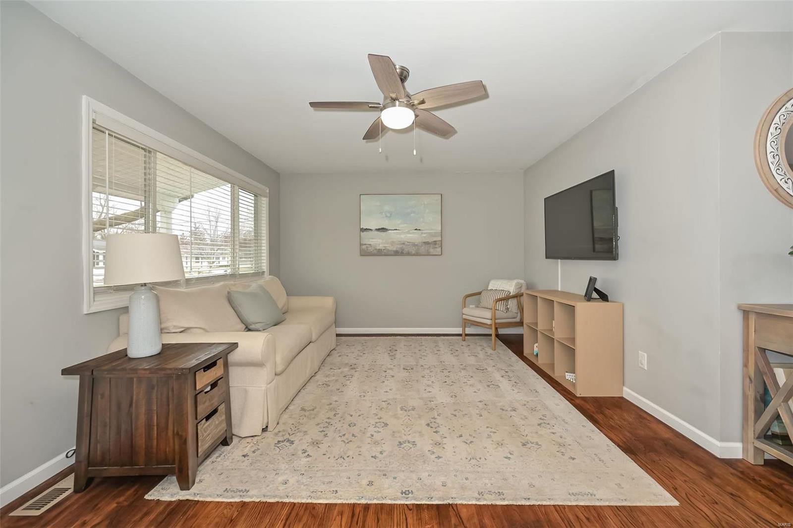 11911 Glenridge Drive