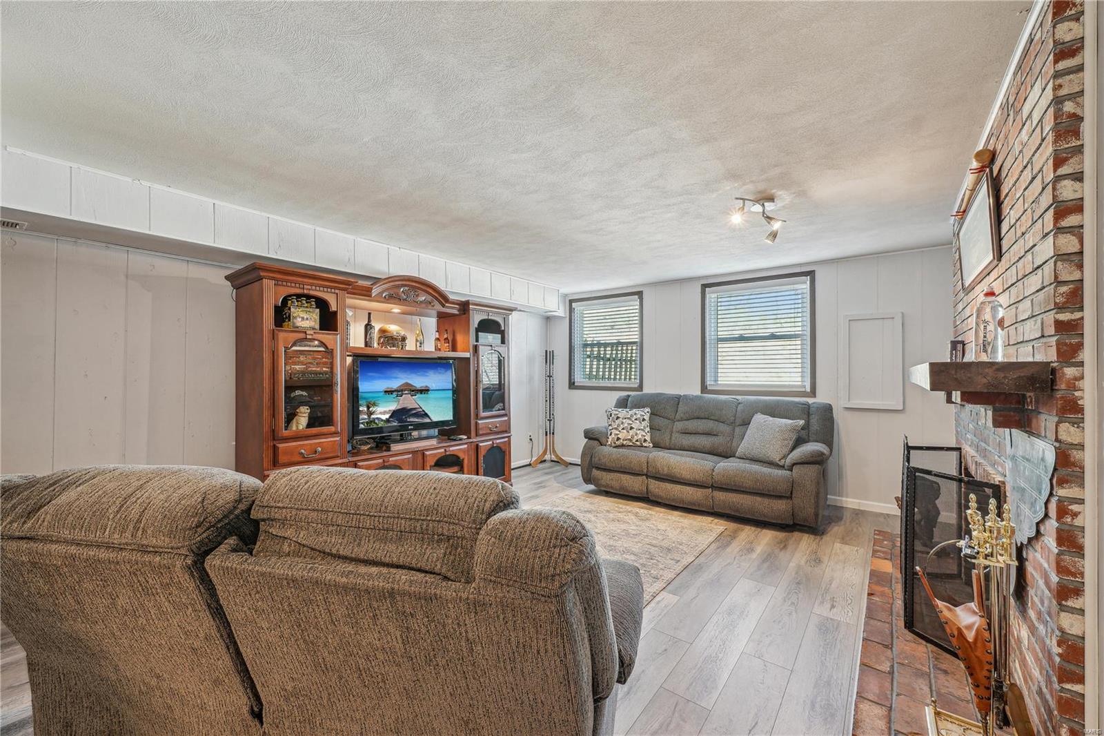 3644 Whispering Ridge Lane