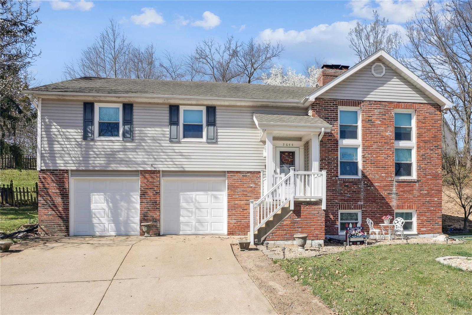 3644 Whispering Ridge Lane